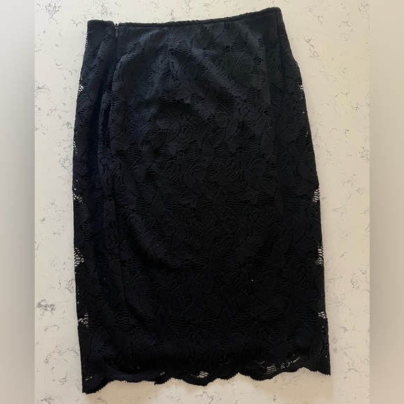 Zara Black Lace Back Zip Midi Pencil Skirt with Cut Out Design Size XS - Picture 3 of 6